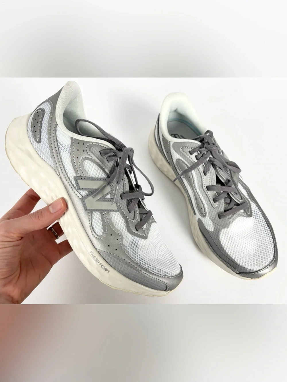New Balance Fresh Foam Silver Warists Athletic Sneakers - Picture 1 of 8